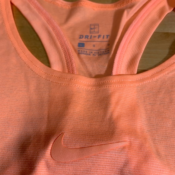 NIKE Women’s tennis tank top; NWT; Razorback - Picture 3 of 5